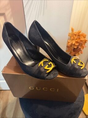 Gucci Black Peep-Toe Pumps with Yellow Double G Accent